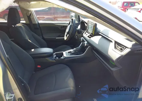 2021 Toyota Rav4 Le z USA, uszkodzony, nr VIN 2T3G1RFV0MC181249